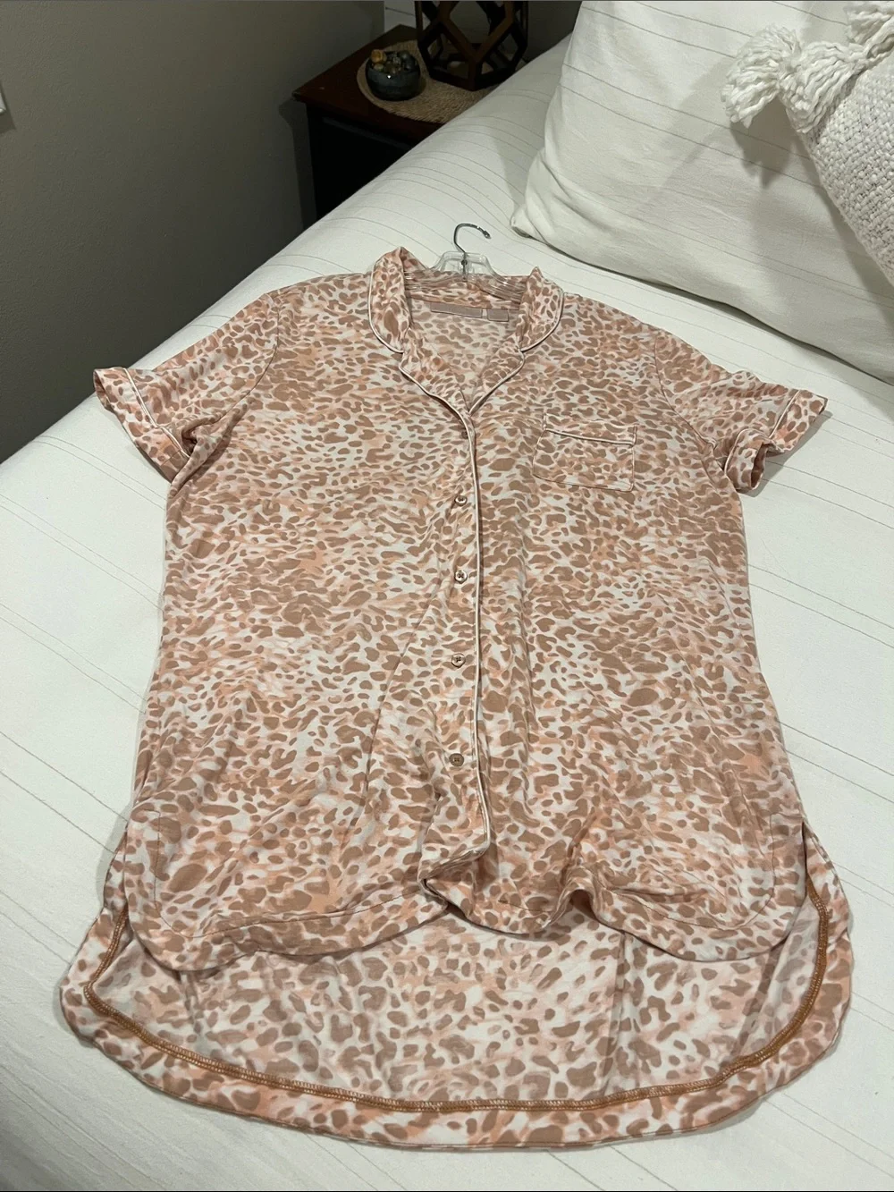 Rachel Parcell Night Sleep Shirt Lounge Button Up Leopard Pink Like New Size L